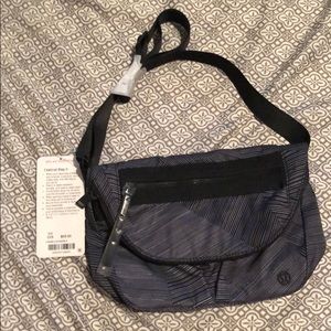 Lululemon NWT festival bag